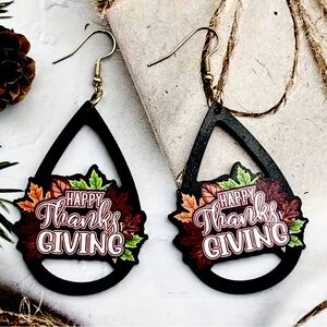 NWT Vintage Style Happy Thanksgiving Earrings Autumn Themed Drop & Dangle Wood